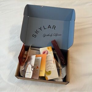 Skylar Fragrance Box - Double Dates and Morning Cartoons travel size + samples